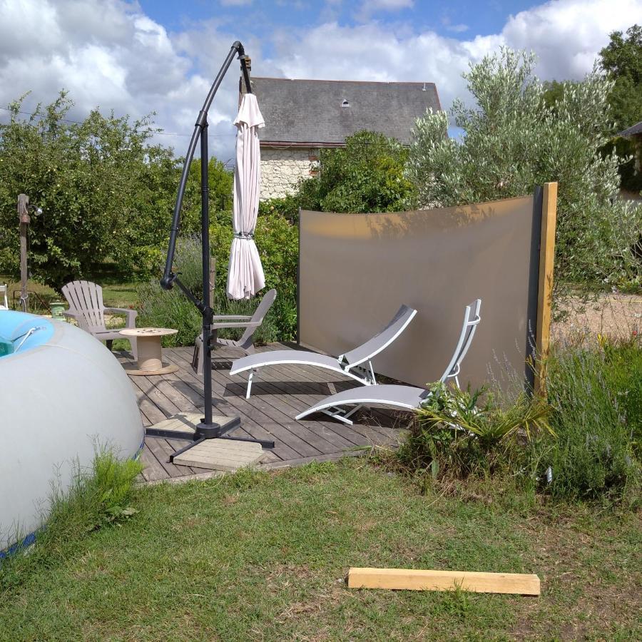 La Roulotte Du Moulin De Palet Villa Baugé Exterior foto